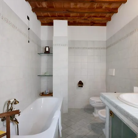 Podere Beccalorzo Con Piscina